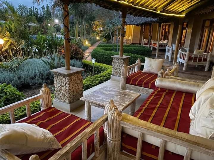 The Last Village Lodge Athi River Eksteriør billede