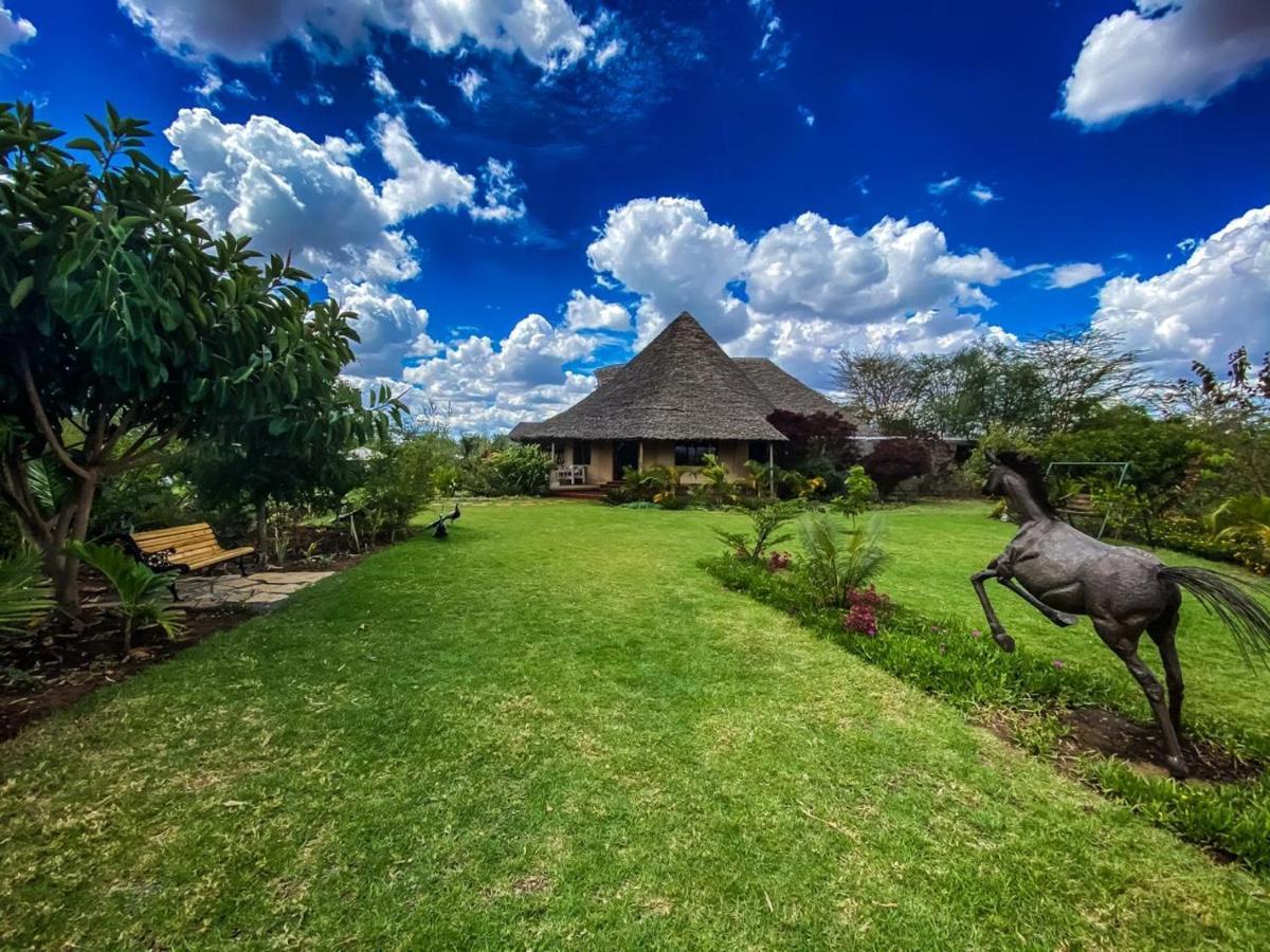The Last Village Lodge Athi River Eksteriør billede