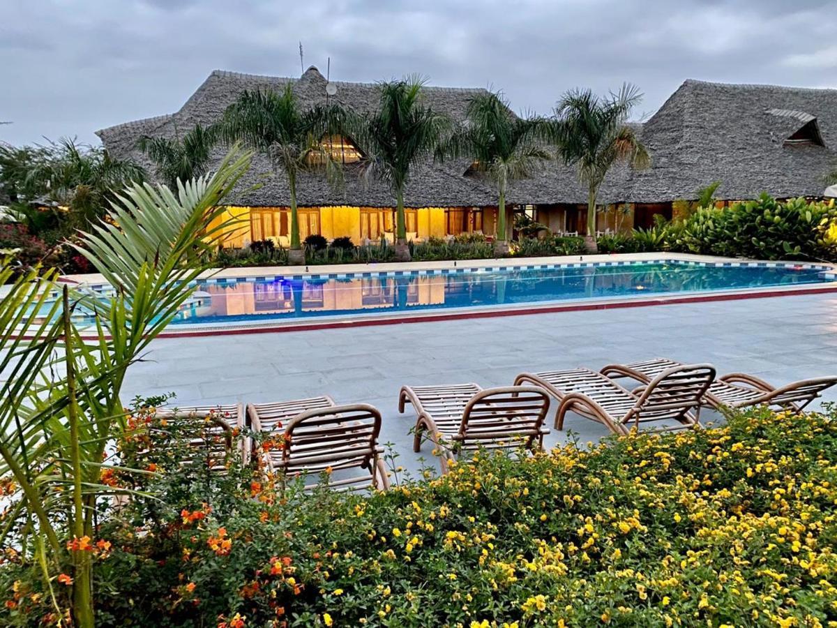 The Last Village Lodge Athi River Eksteriør billede