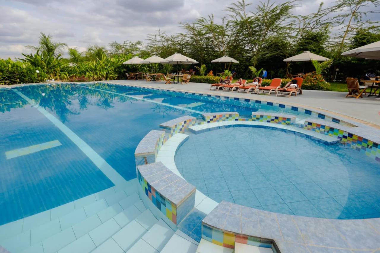The Last Village Lodge Athi River Eksteriør billede