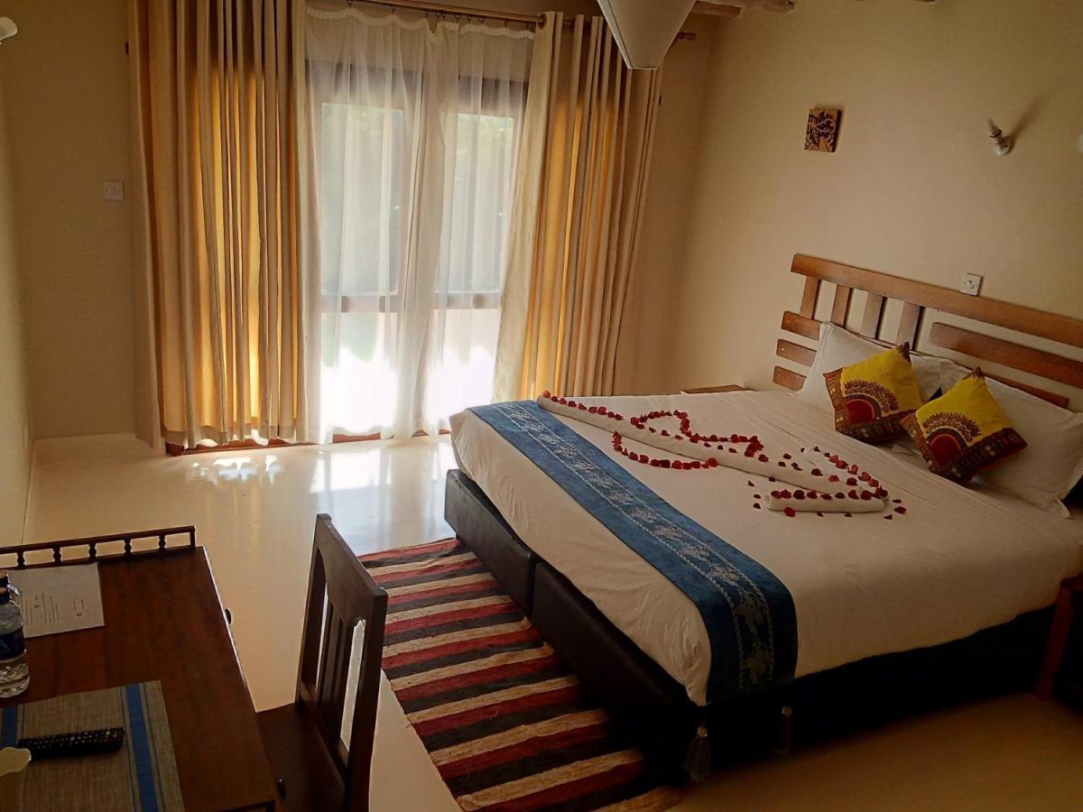 The Last Village Lodge Athi River Eksteriør billede